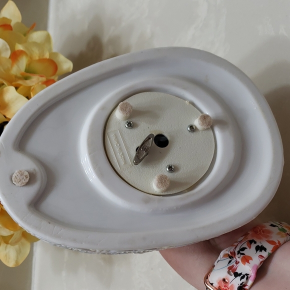 Collectible Porcelain Light Green, Gold, Ballerina, Music Box - Picture 4 of 11